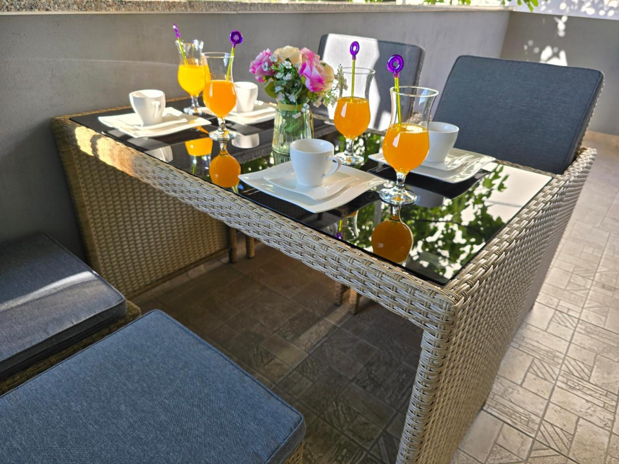 Apartment Blanca With Jacuzzi,Terase And Private Parking Каштела Экстерьер фото