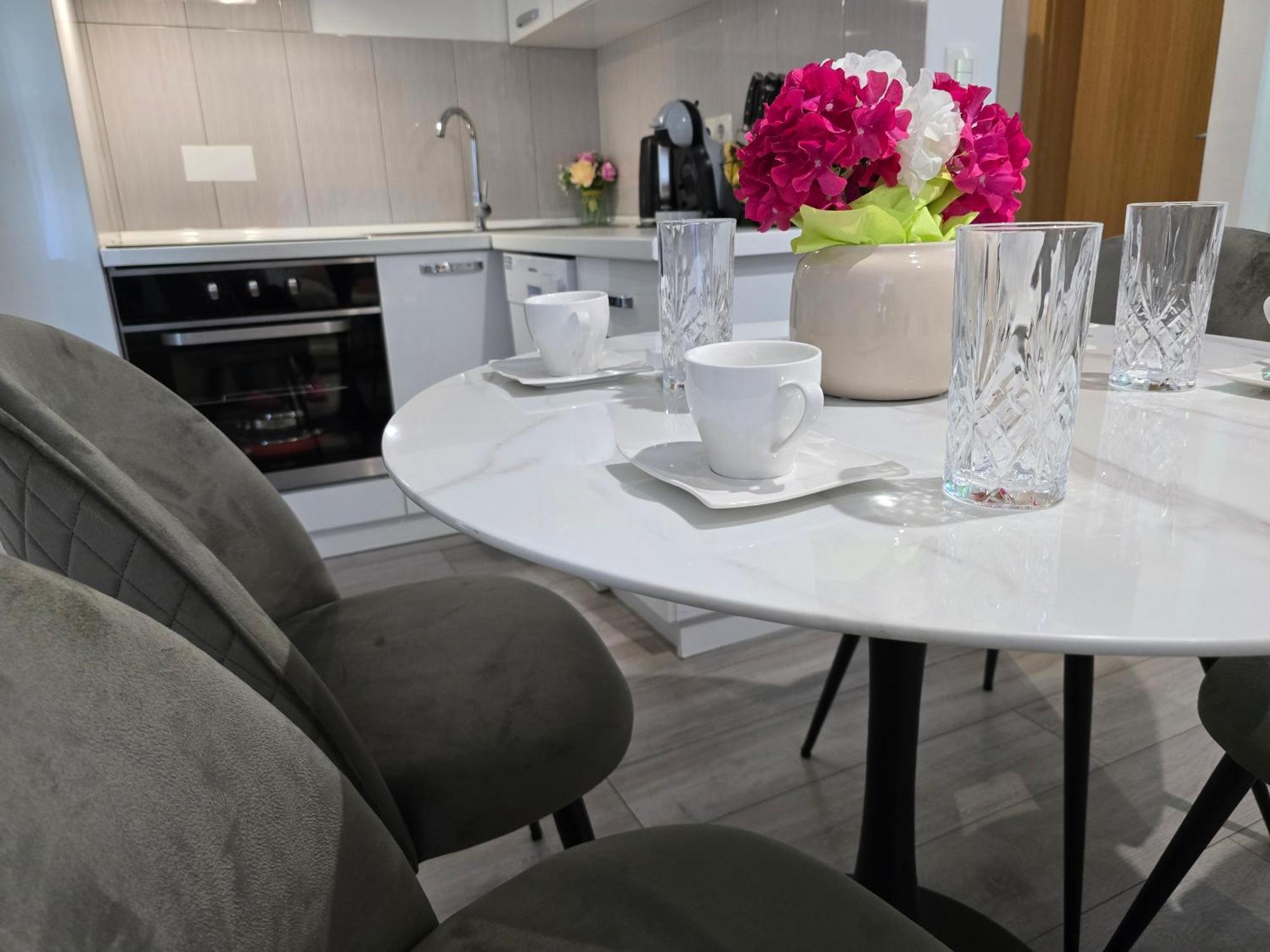 Apartment Blanca With Jacuzzi,Terase And Private Parking Каштела Экстерьер фото